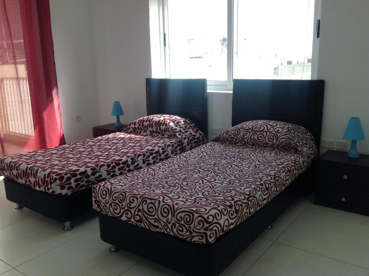 8Villa San Ġiljan Kültér fotó