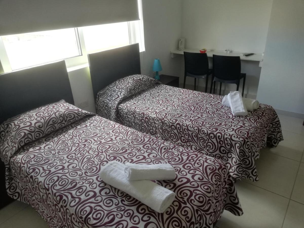 8Villa San Ġiljan Kültér fotó